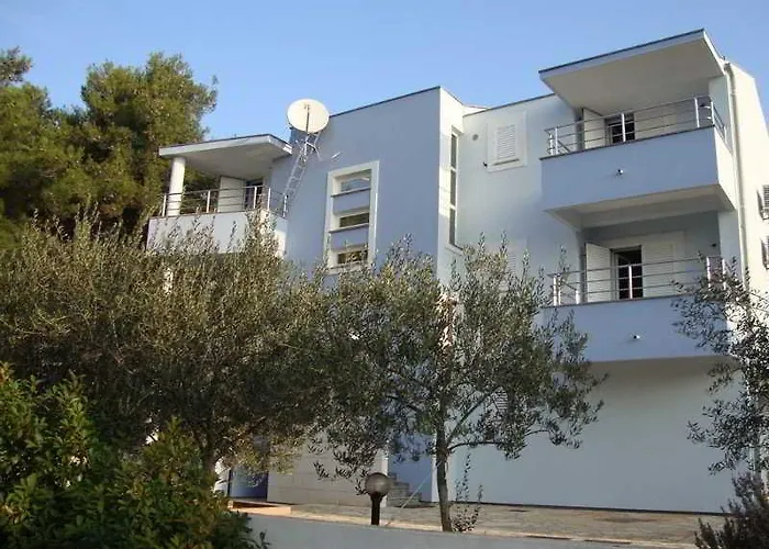 Apartments Galov